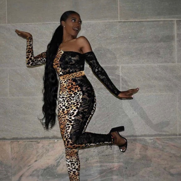 2 piece New Split Leopard Lace & Off shoulder set - Picture 2 of 4